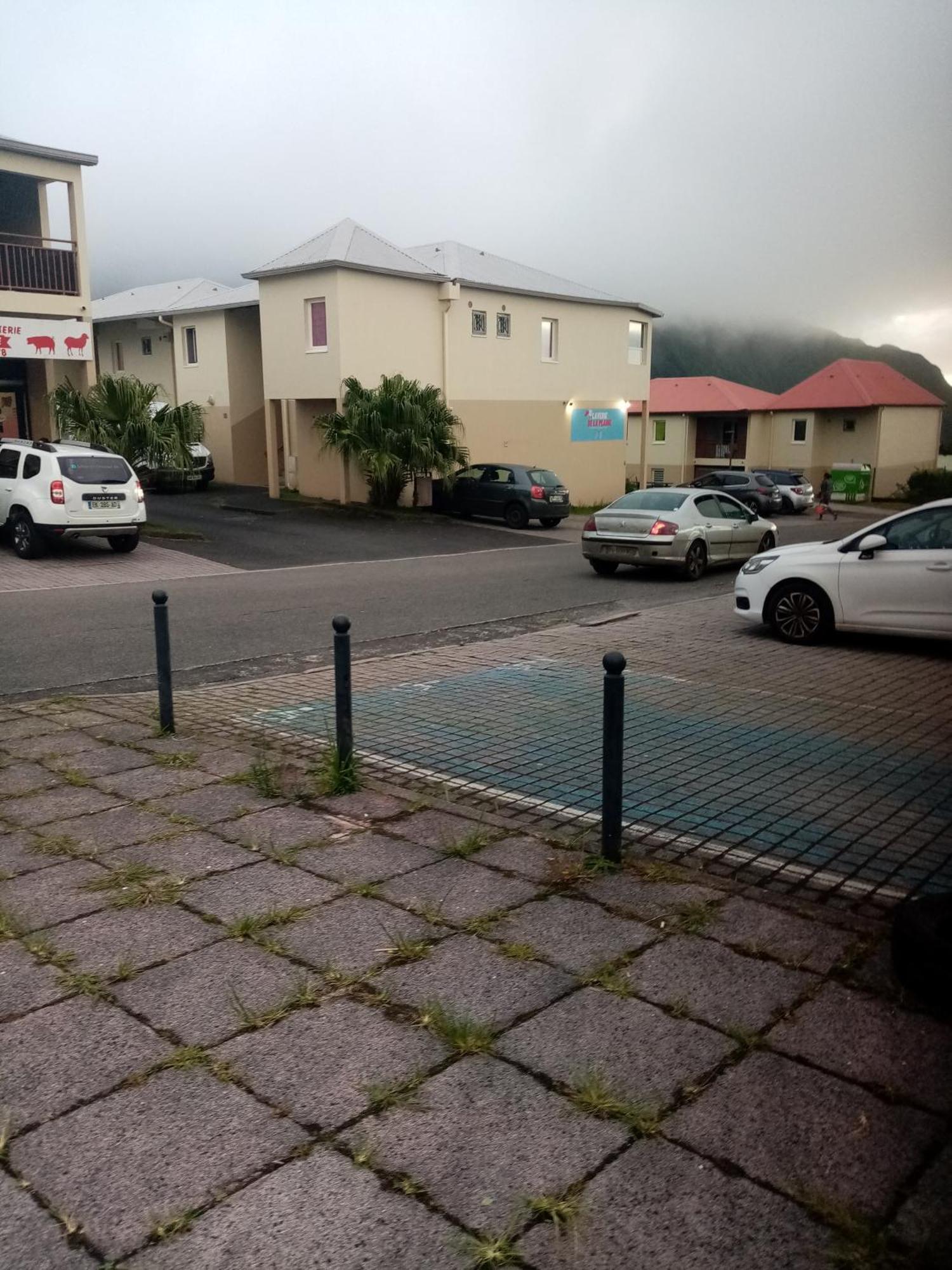 Three La Plaine-des-Palmistes Exterior foto